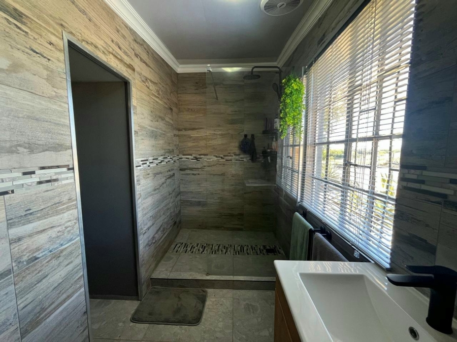 3 Bedroom Property for Sale in Upington Rural Northern Cape